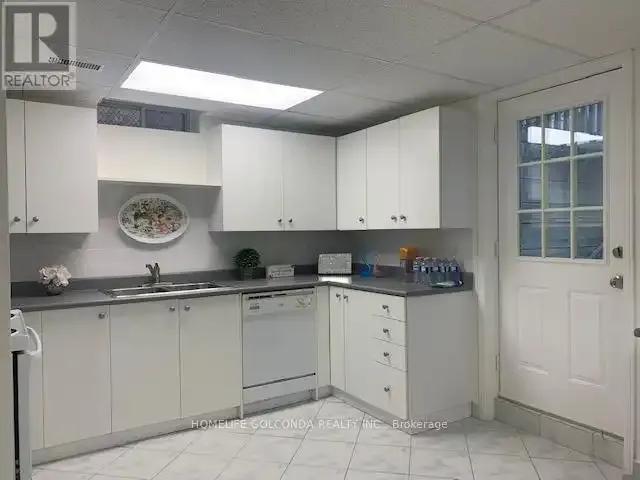 House 3 Bedroom For Rent Richmond Hill ON 2000 ES103151857