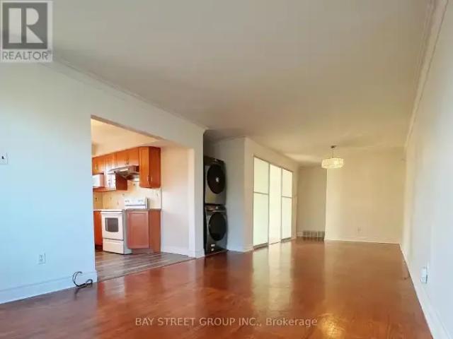 House 3 Bedroom For Rent Richmond Hill ON 2450 ES105643447