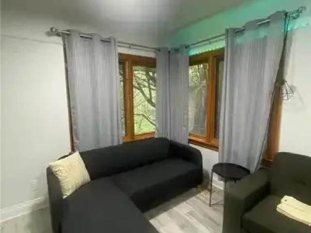 House 3 Bedroom For Rent Waterloo ON 2200 ES105526267