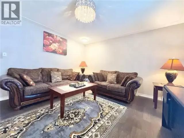 House 3 Bedroom For Rent Waterloo ON 2500 ES103579442