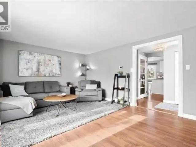 House 3 Bedroom For Rent Waterloo ON 2800 ES105327194