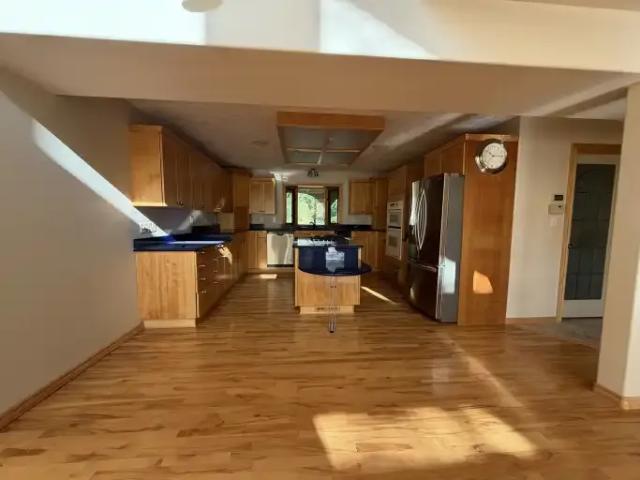 House 3 Bedroom For Rent Wembley AB 4000 ES103338479