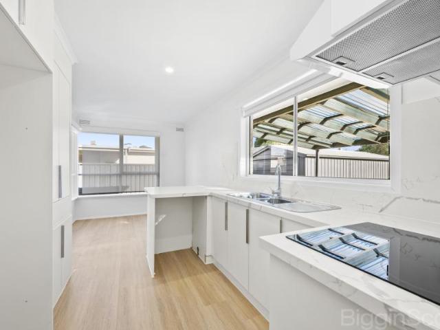 House 3 Bedroom For Rent Wendouree VIC ES105863084