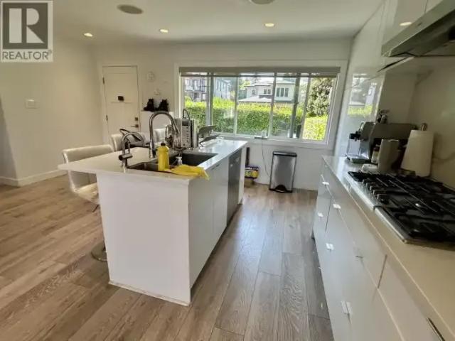 House 3 Bedroom For Rent West Vancouver BC 5990 ES105004923