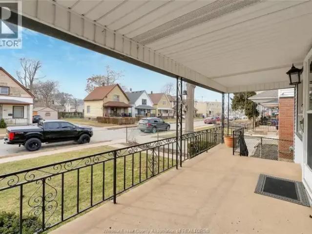 House 3 Bedroom For Rent Windsor ON 725 ES104471140