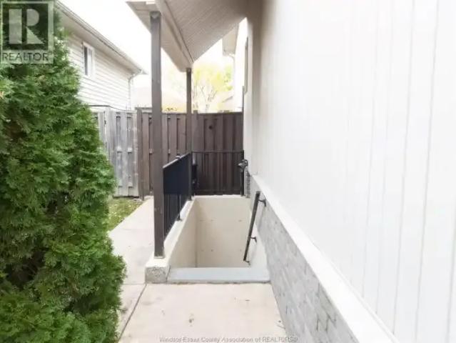 House 3 Bedroom For Rent Windsor ON 1850 ES104470970