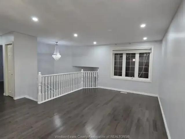 House 3 Bedroom For Rent Windsor ON 2200 ES103612042