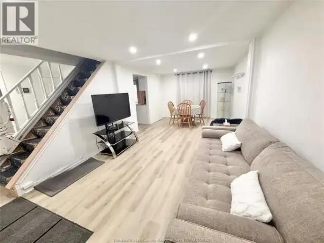 House 3 Bedroom For Rent Windsor ON 2500 ES101879260