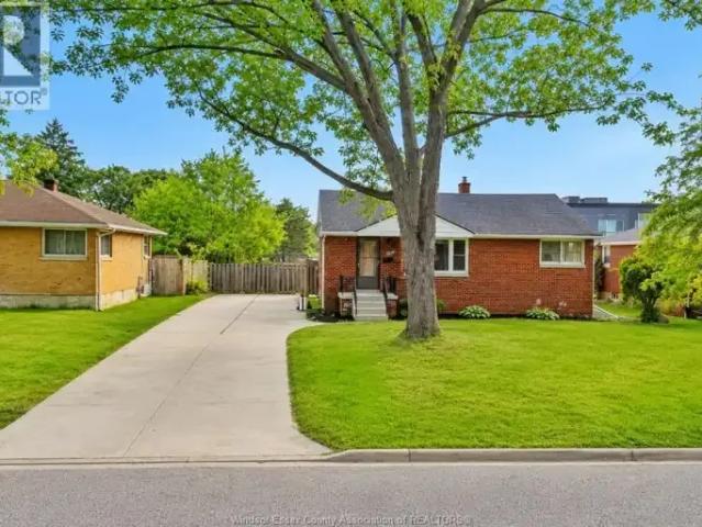 House 3 Bedroom For Rent Windsor ON 2600 ES104864269