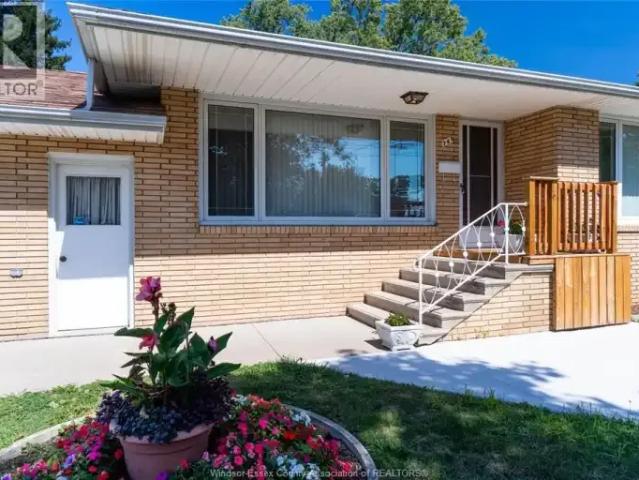 House 3 Bedroom For Rent Windsor ON 2700 ES104470905