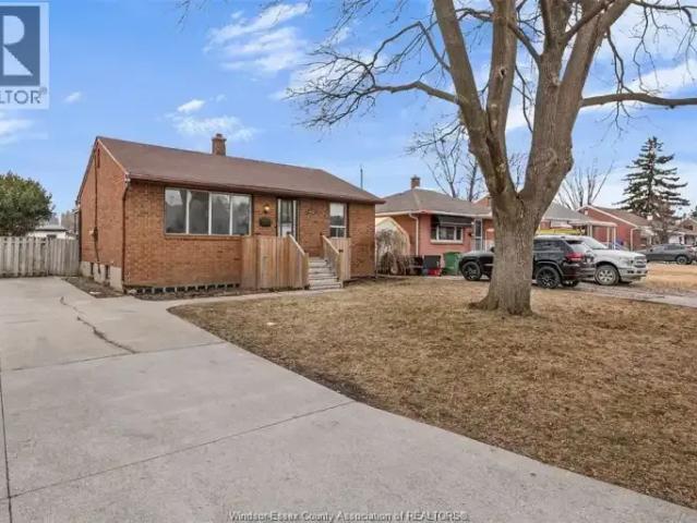 House 3 Bedroom For Rent Windsor ON 2700 ES104638523