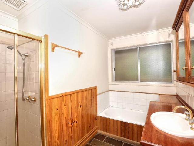 House 3 Bedroom For Rent Upper Ferntree Gully VIC 550 ES103032284
