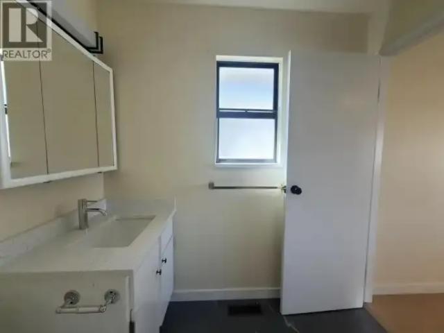 House 3 Bedroom For Rent Vancouver BC 3900 ES102915346