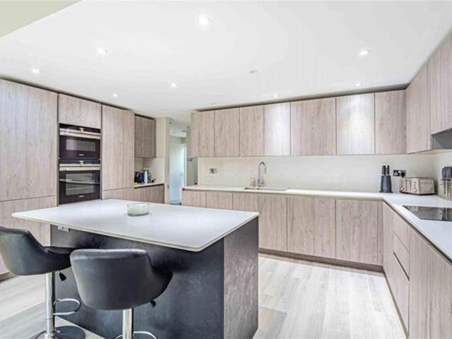 House 3 Bedroom For Sale Borehamwood Hertfordshire 750000 ES101891948