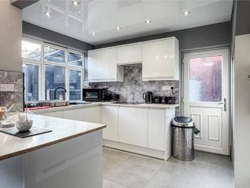 House 3 Bedroom For Sale Greater Manchester Greater Manchester 310000 ES101678648
