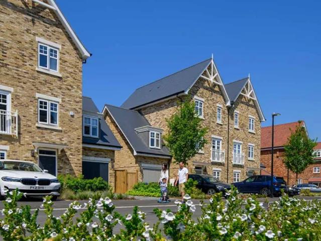 House 3 Bedroom For Sale Hartland Village Fleet 545000 ES102596732