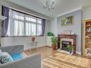 House 3 Bedroom For Sale Hillingdon Greater London 550000 ES101278137