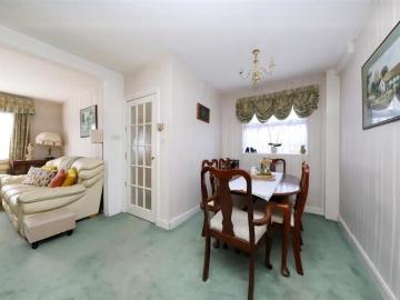 House 3 Bedroom For Sale Hillingdon Greater London 565000 ES101316240
