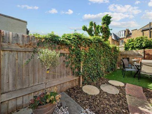 House 3 Bedroom For Sale London England 757295 ES105399115