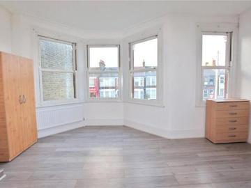 House 3 Bedroom For Sale London Greater London 700000 ES101743271