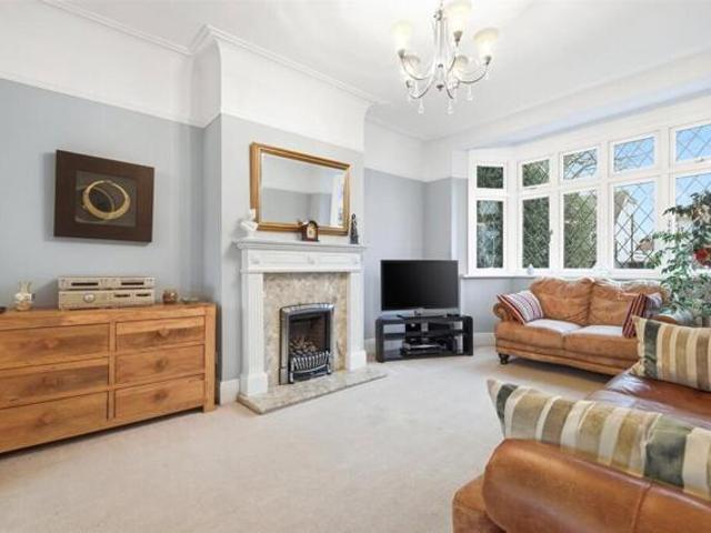 House 3 Bedroom For Sale Southend On Sea Southend on Sea 500000 ES101931960