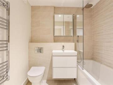 House 3 Bedroom For Sale Surrey Great London 750000 ES100824930