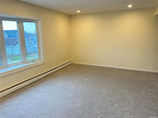 house 3 bedroom, Island Park NY 11558 DLS72692396