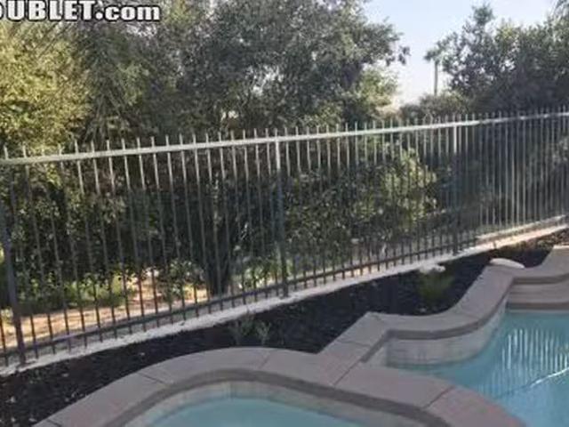 House 3 bedrooms in Irvine