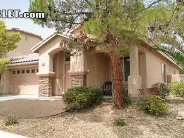 House 3 bedrooms in Summerlin