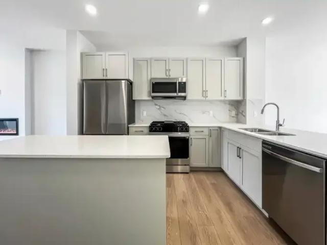 House 3.5 Bedroom For Rent Edmonton AB 1980 ES106066375