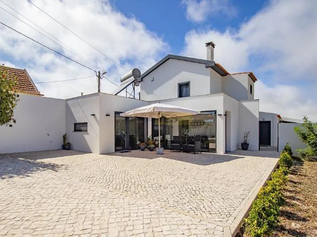 House T3 in Atouguia da Baleia, Peniche
