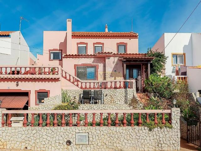 House T3 in Budens, Vila do Bispo