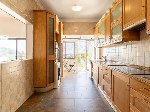 House T3 in Carcavelos e Parede, Cascais