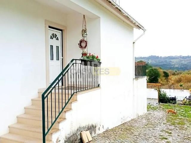 House T3 in Cela, Alcobaça