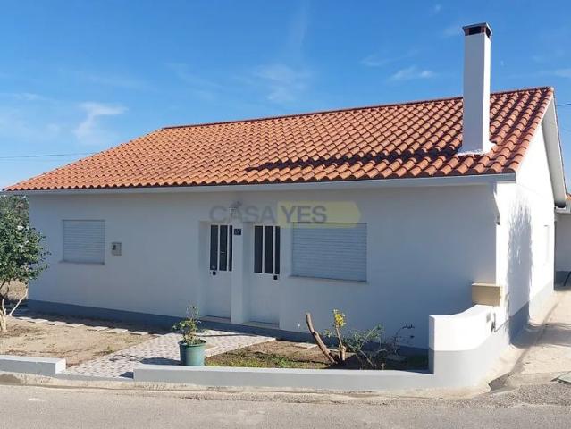 House T3 in Monte Real e Carvide, Leiria