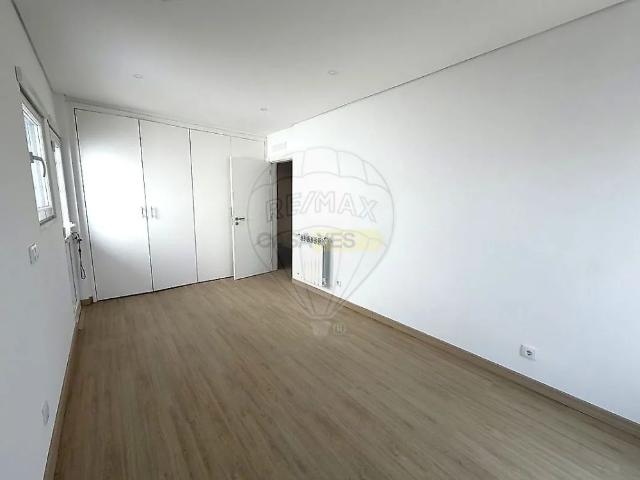 House T3 in São Domingos de Rana, Cascais