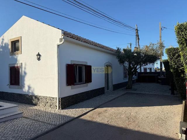 House T2 in Castelo Sesimbra, Sesimbra