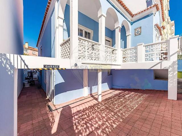 House T2 in Mina de Água, Amadora