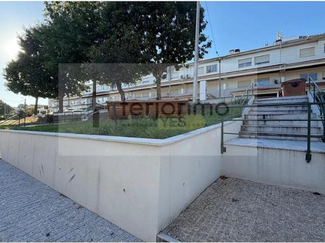 House T2 in Oliveira, São Paio e São Sebastião, Guimarães