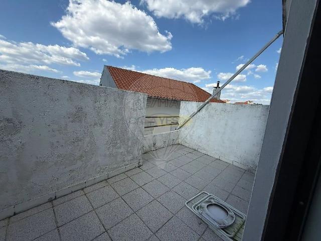 House T2 in Santa Marinha e São Martinho, Seia