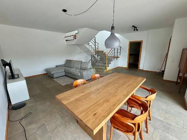 House T2 in Serra e Junceira, Tomar