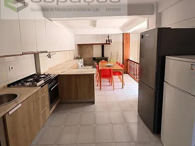 House T7 in Santa Iria de Azoia, São João da Talha e Bobadela, Loures