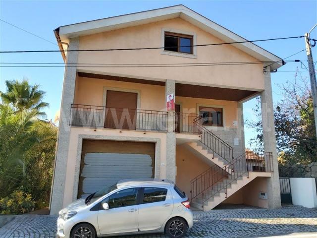 House T4 / Vila Real, Mouçós e Lamares