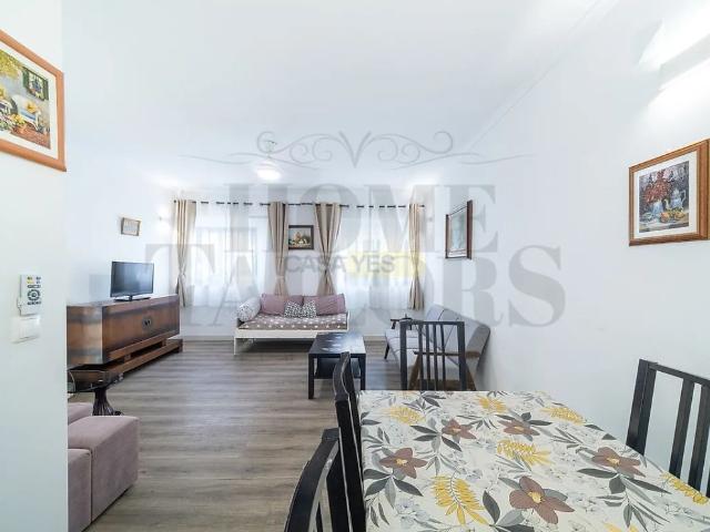 House T4 in Almada, Cova da Piedade, Pragal e Cacilhas, Almada