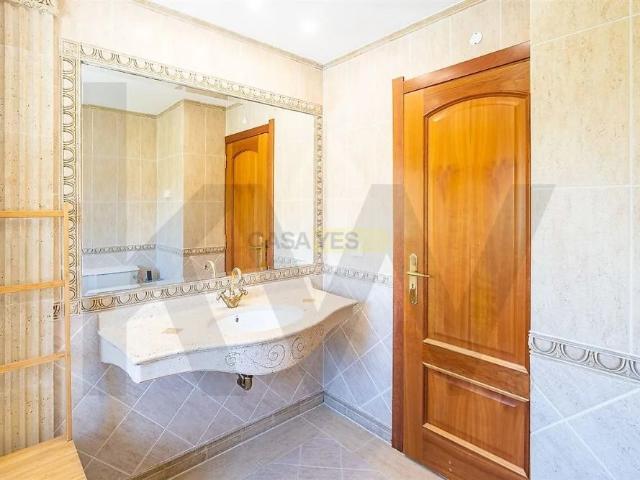 House T4 in Albufeira e Olhos de Água, Albufeira