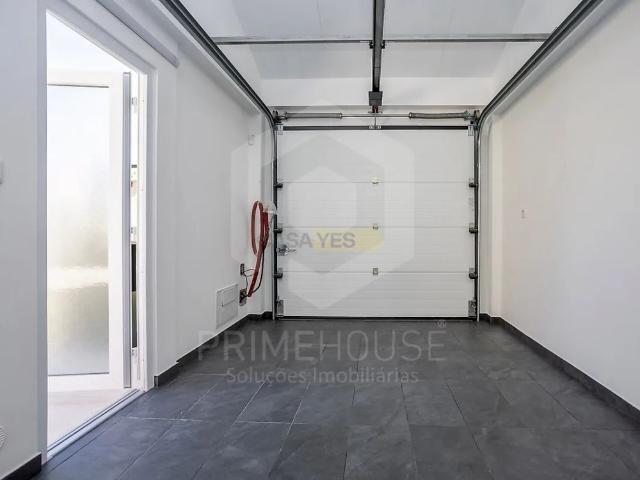 House T4 in Azeitão São Lourenço e São Simão, Setúbal