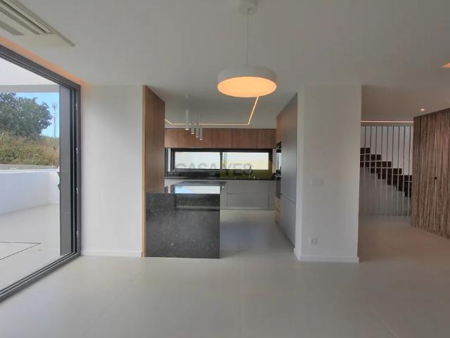 House T4 in Caparica e Trafaria, Almada