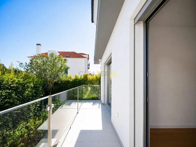House T4 in Oeiras e São Julião da Barra, Paço de Arcos e Caxias, Oeiras