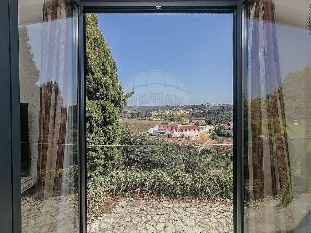 House T4 in Santo Isidoro, Mafra