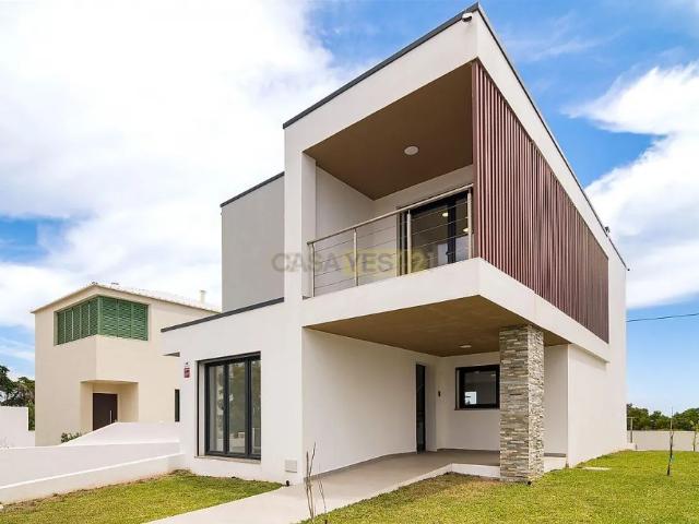 House T4 in Sintra Santa Maria e São Miguel, São Martinho e São Pedro de Penaferrim, Sintra